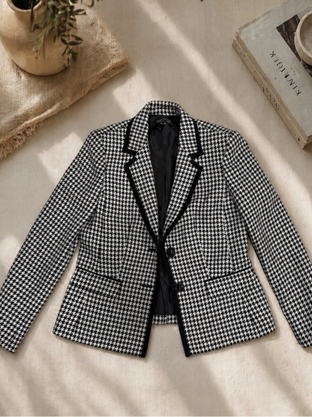 Kasper Black & White Houndstooth Blazer
